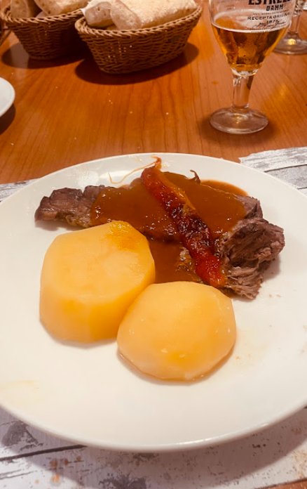 Carne guisada con patatas